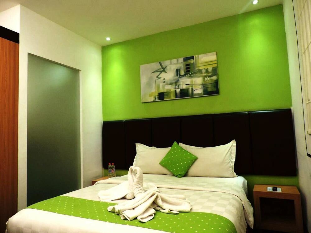 Arbor Biz Hotel Makassar Exterior photo