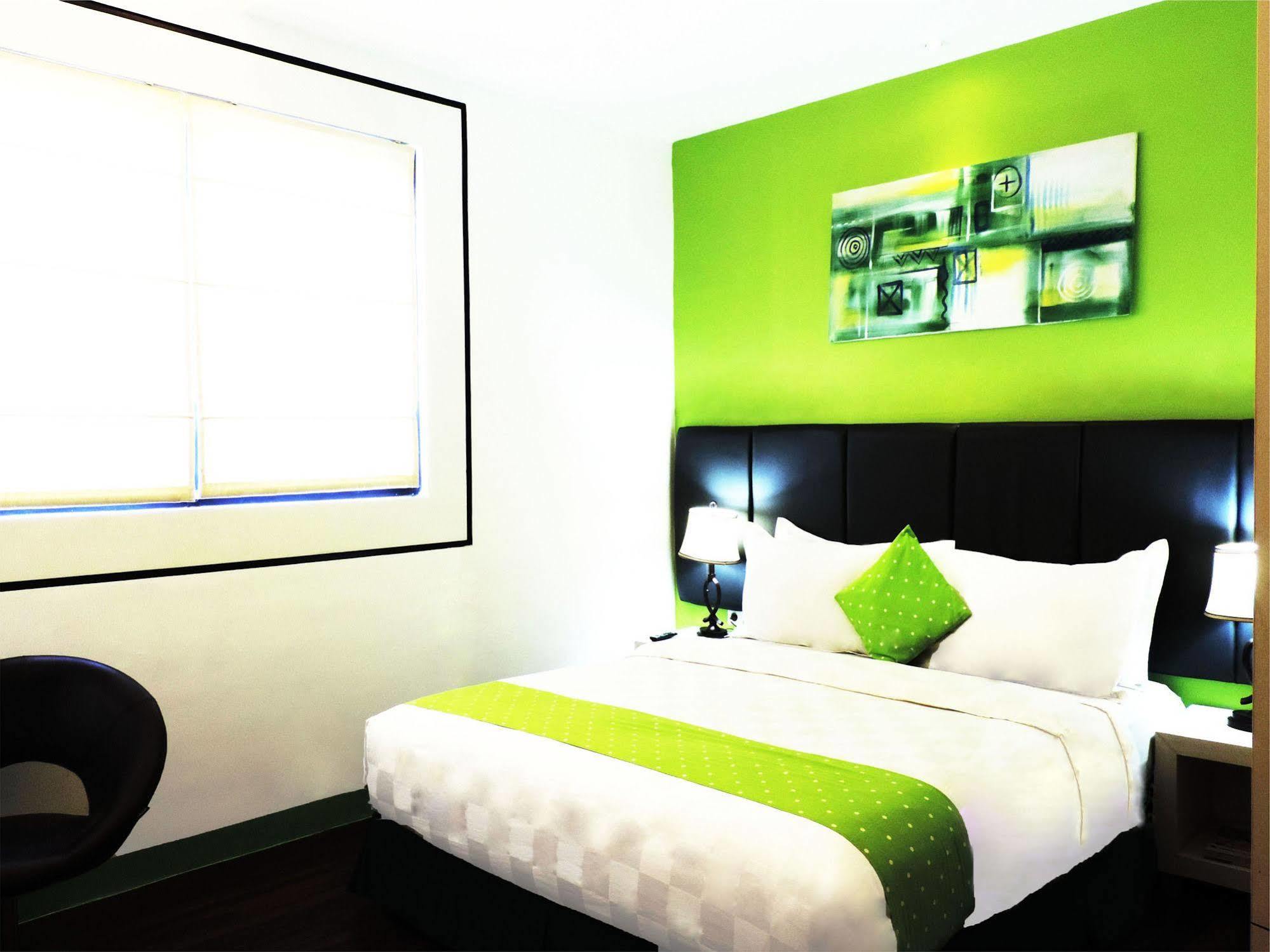 Arbor Biz Hotel Makassar Exterior photo